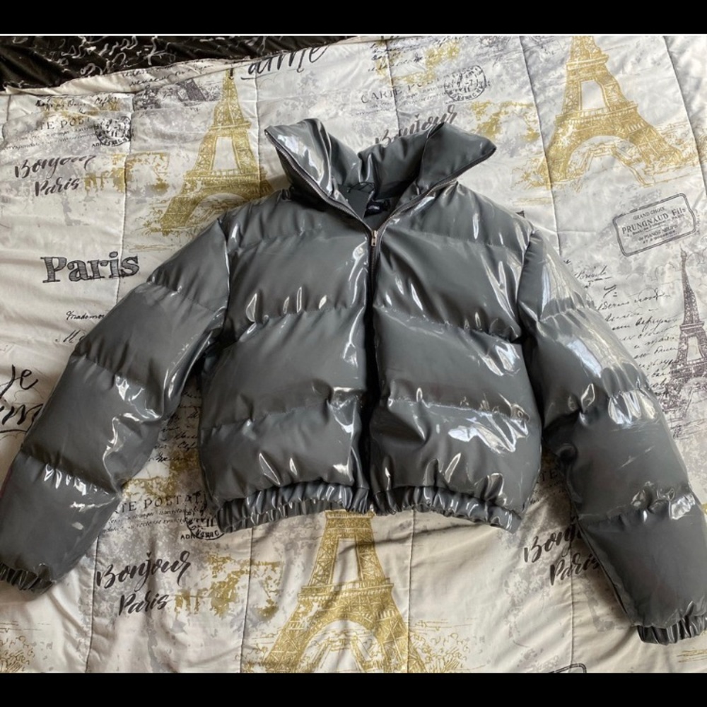 Grey puffer coat
